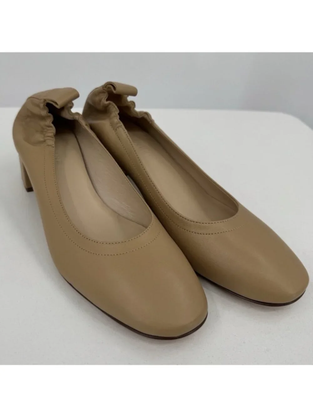 Everlane Italian Leather Day Heel Light Taupe 7 Women's Elastic Back Comfort